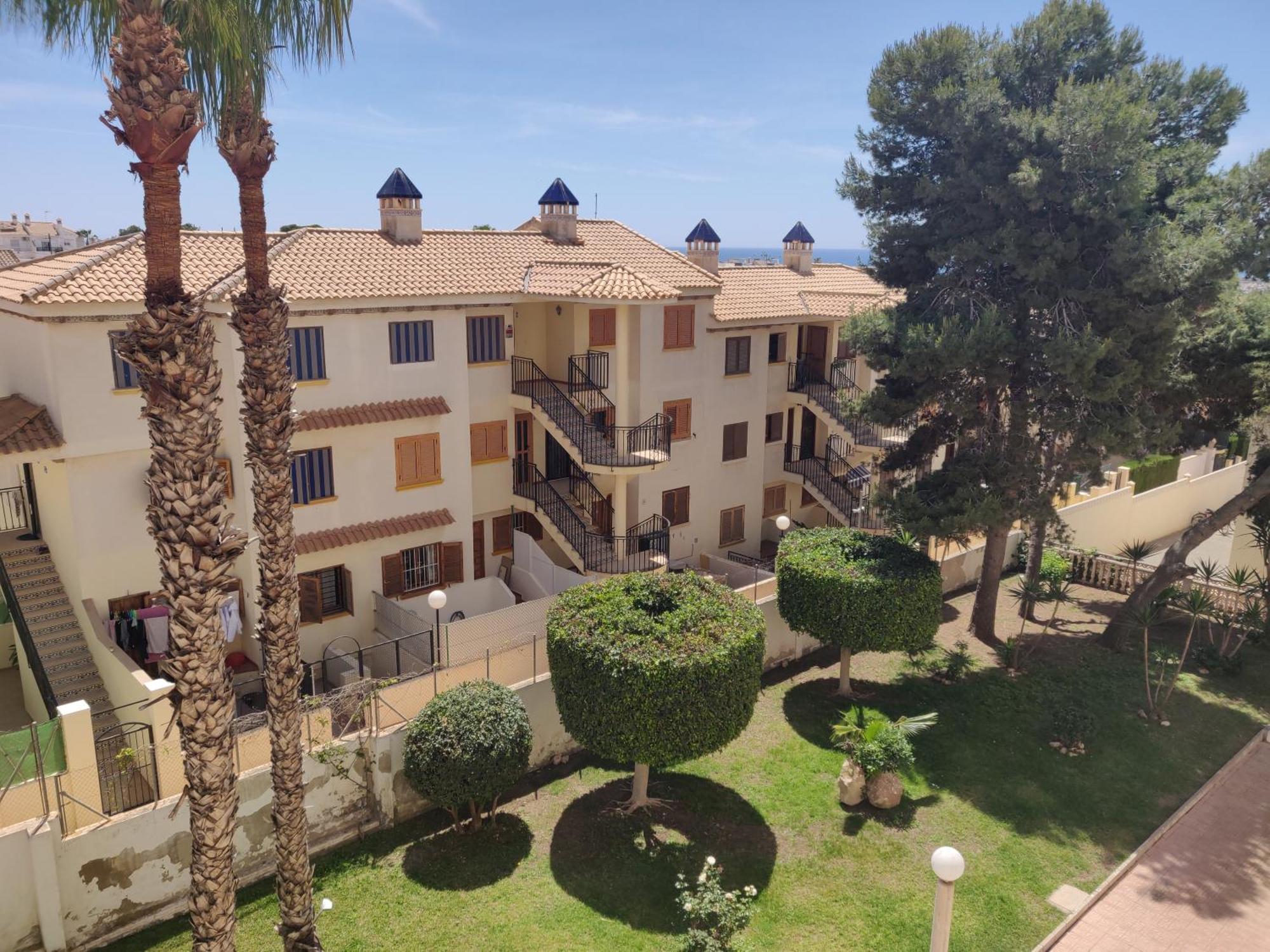 Apartamentos Soleados Cerca De La Playa La Mata 托雷维耶哈 外观 照片