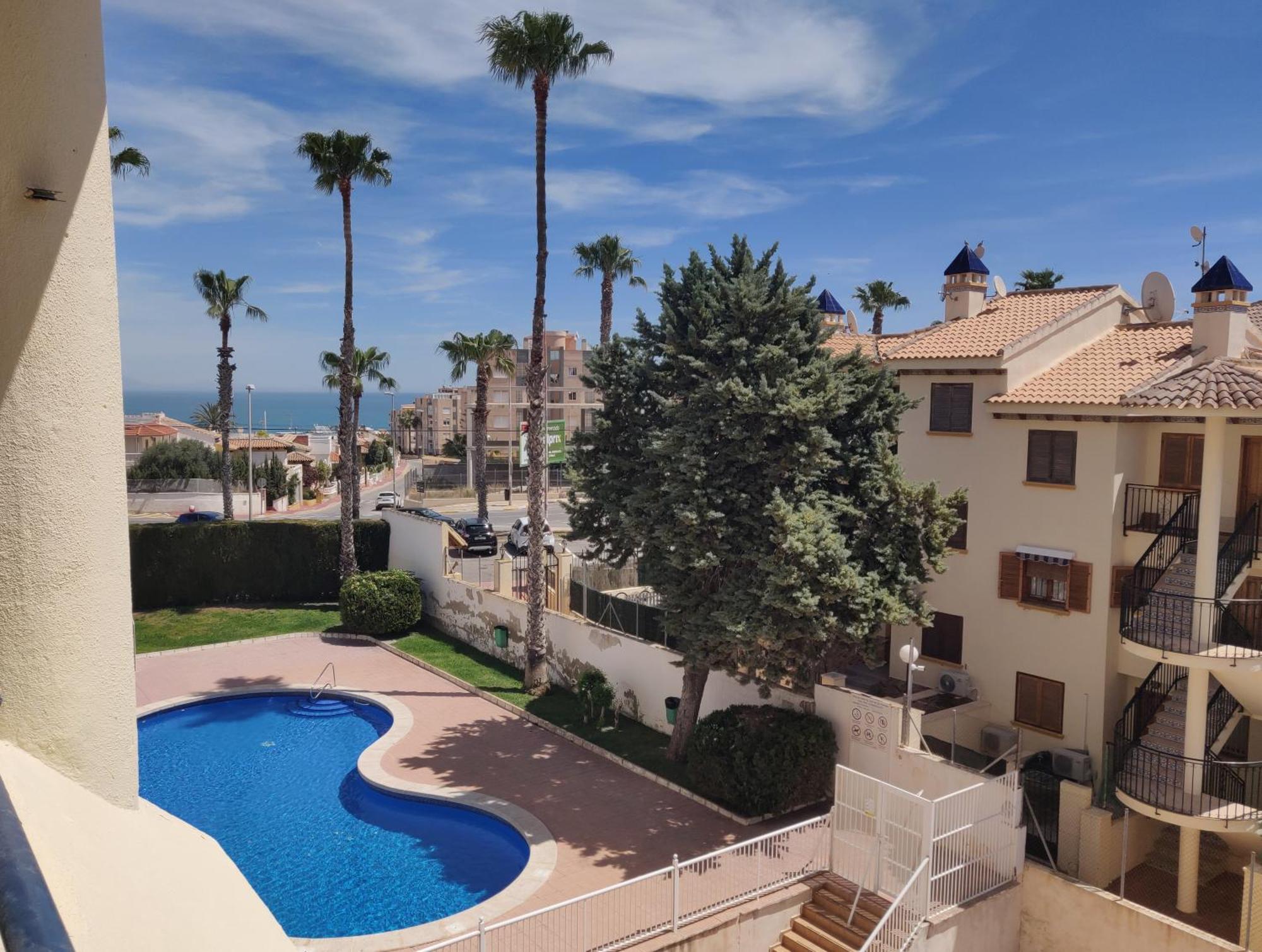 Apartamentos Soleados Cerca De La Playa La Mata 托雷维耶哈 外观 照片